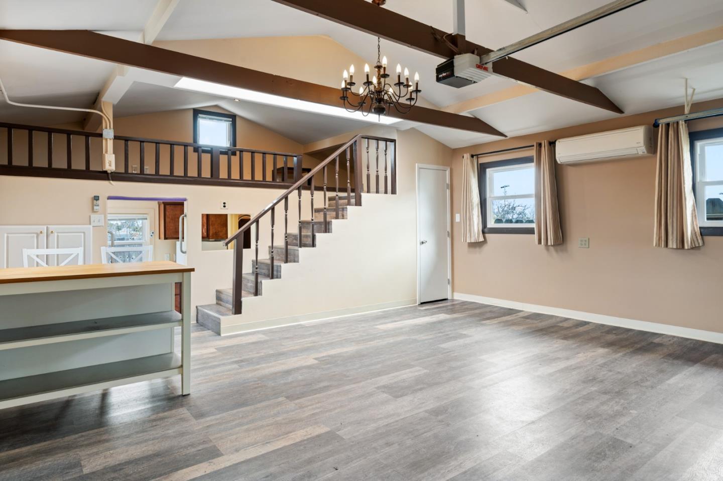 611 Santa Susana AVE