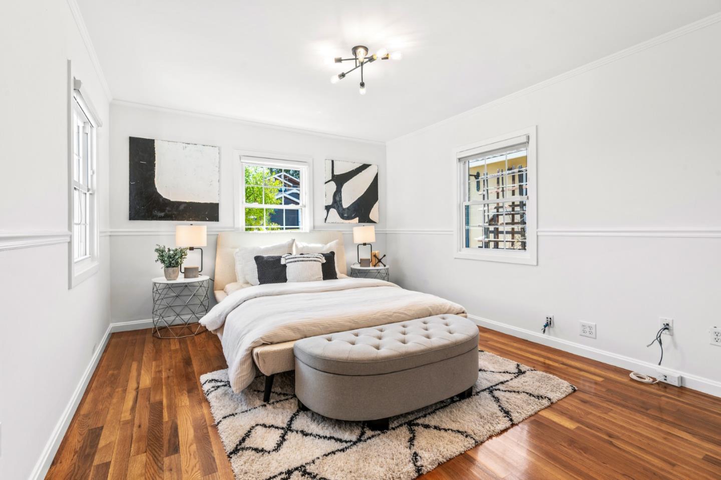 611 Santa Susana AVE