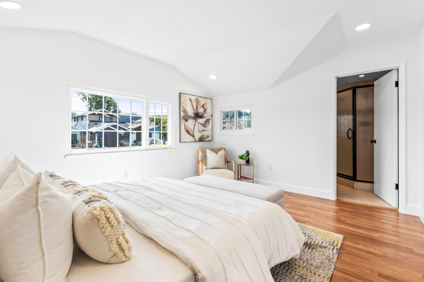 611 Santa Susana AVE