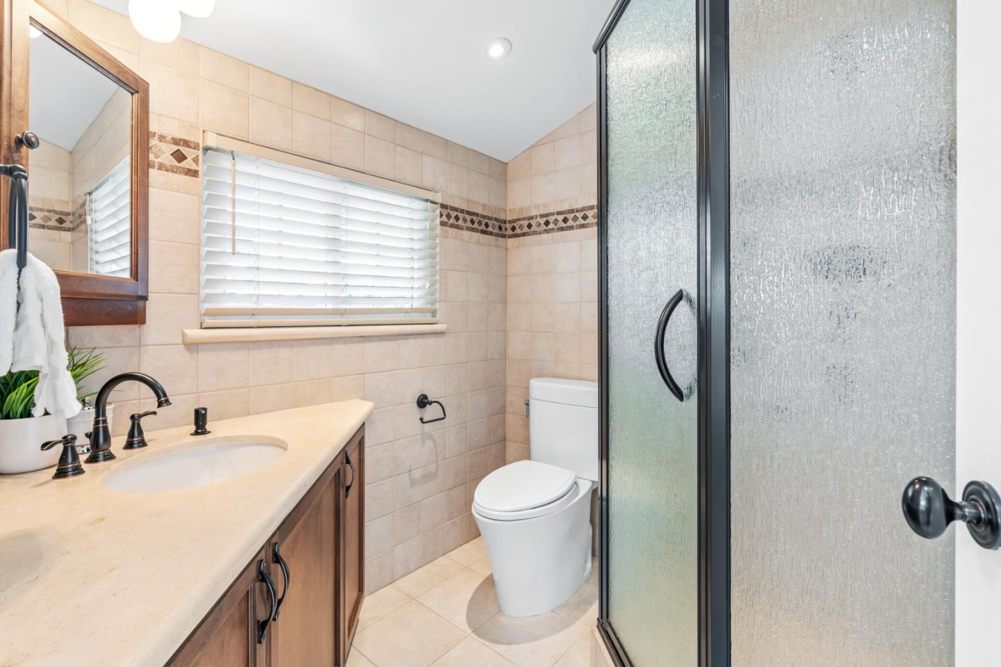 611 Santa Susana AVE