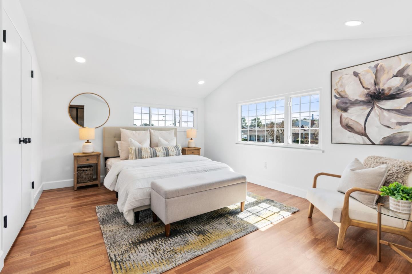 611 Santa Susana AVE