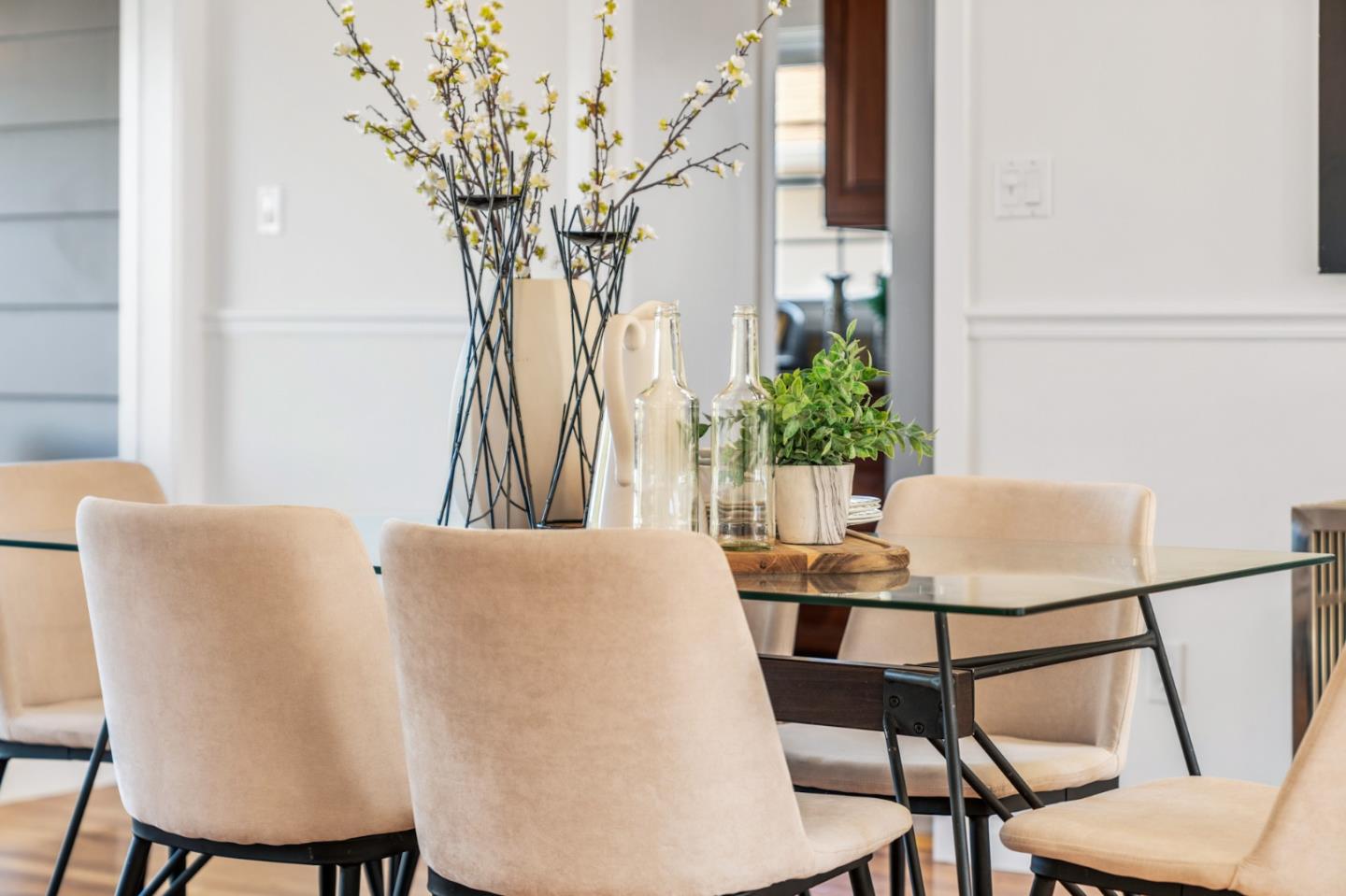 611 Santa Susana AVE