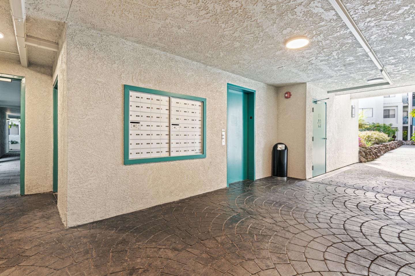 320 Peninsula AVE 220