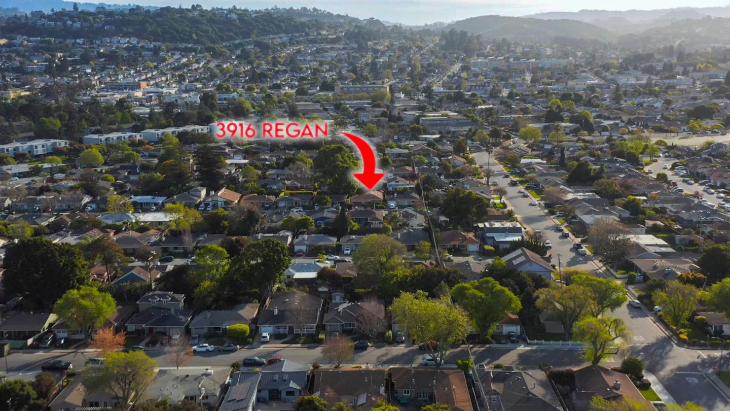 3916 Regan DR
