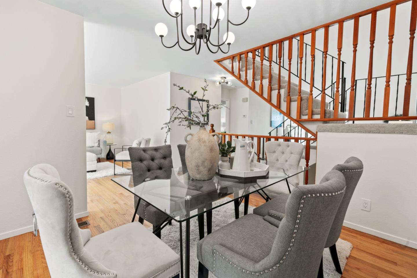 3949 Fairfax WAY