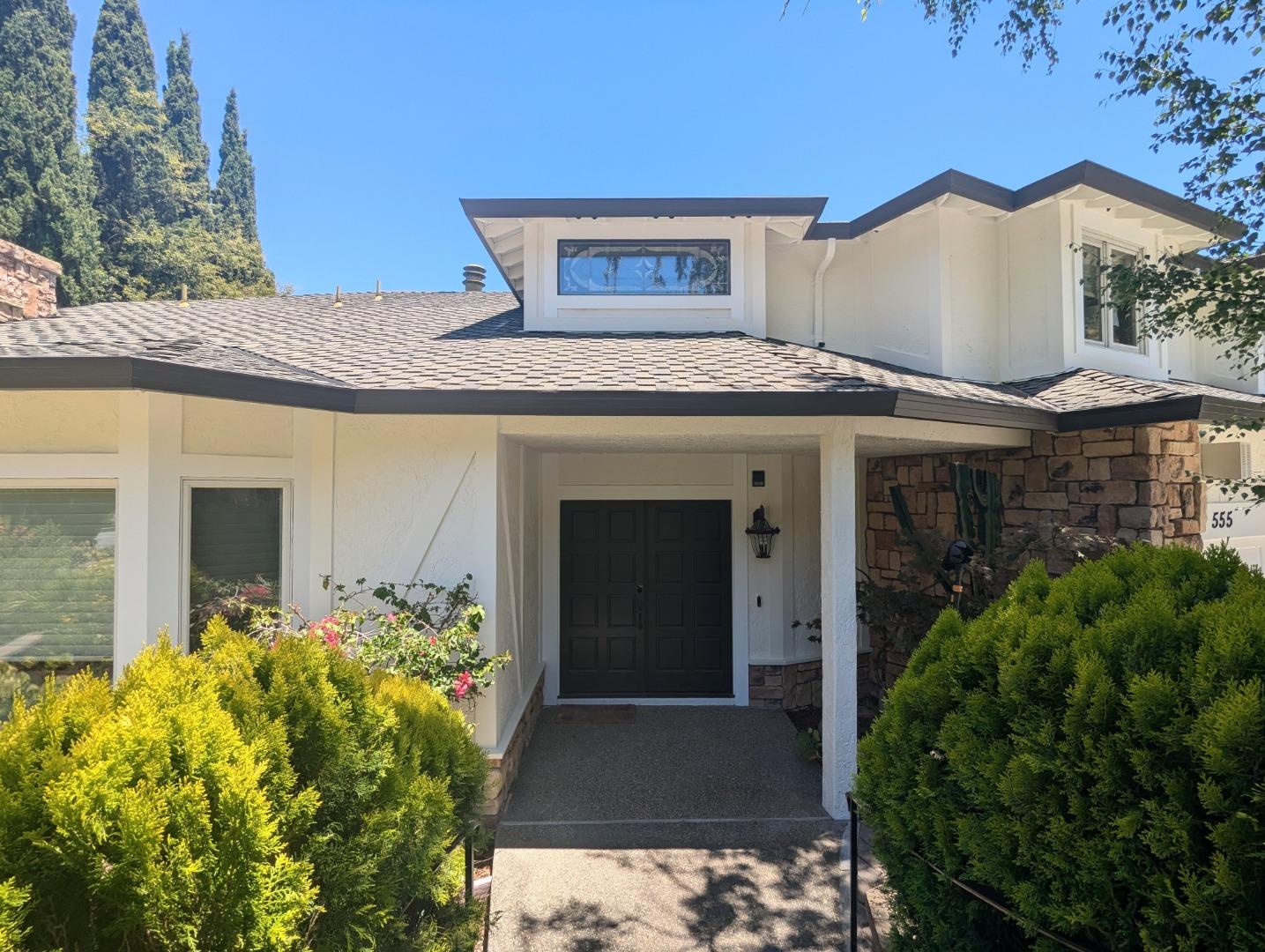 555 Exeter WAY