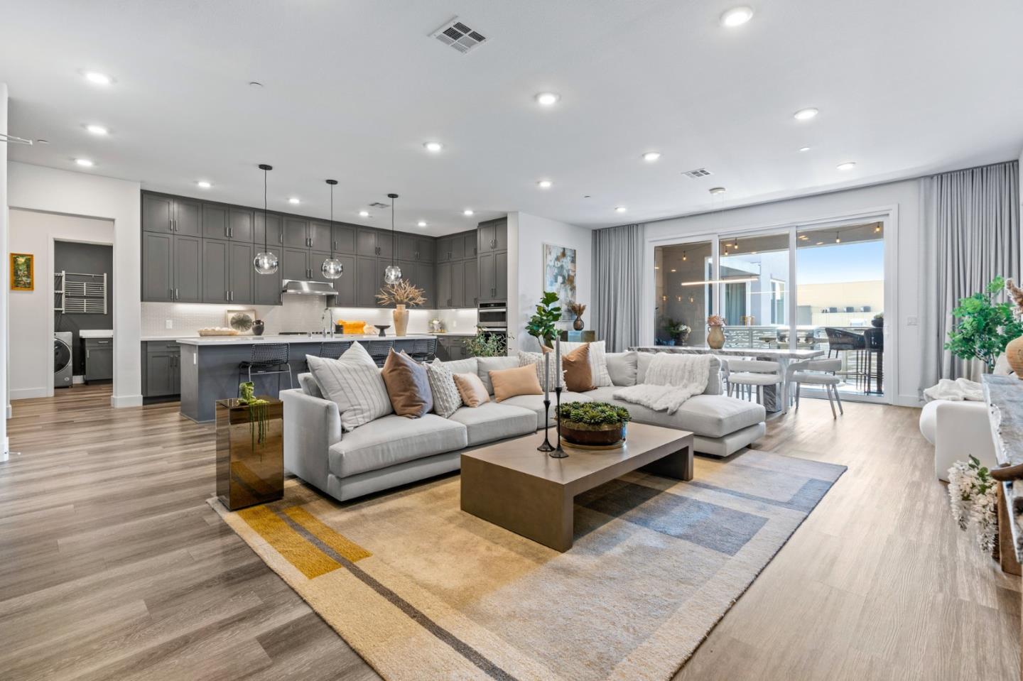 45258 Tom Blalock ST 406