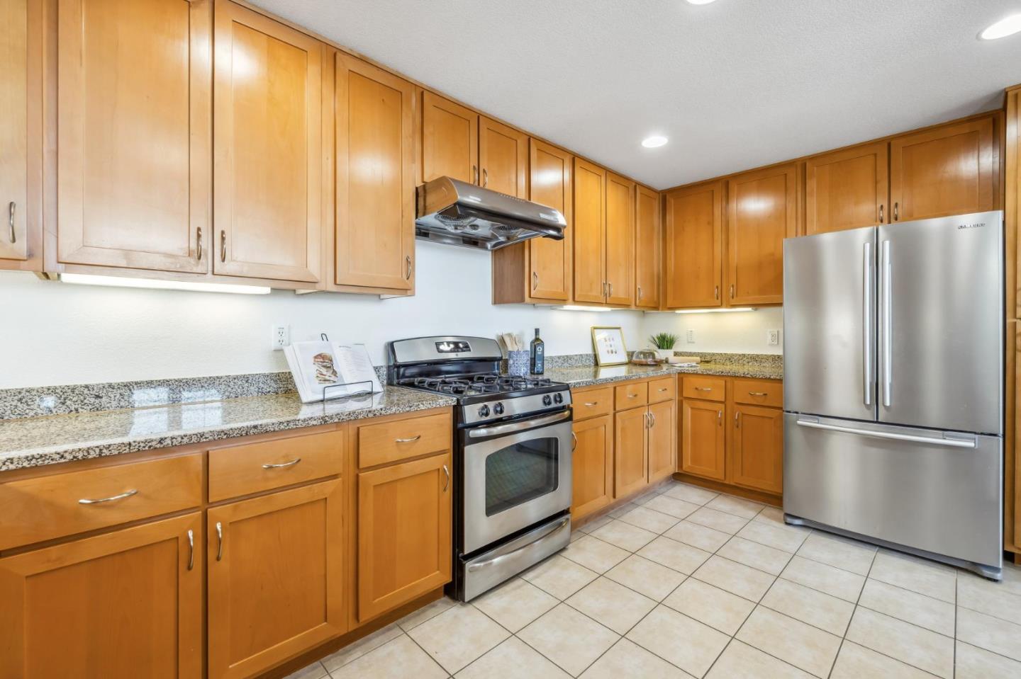1388 Broadway 209