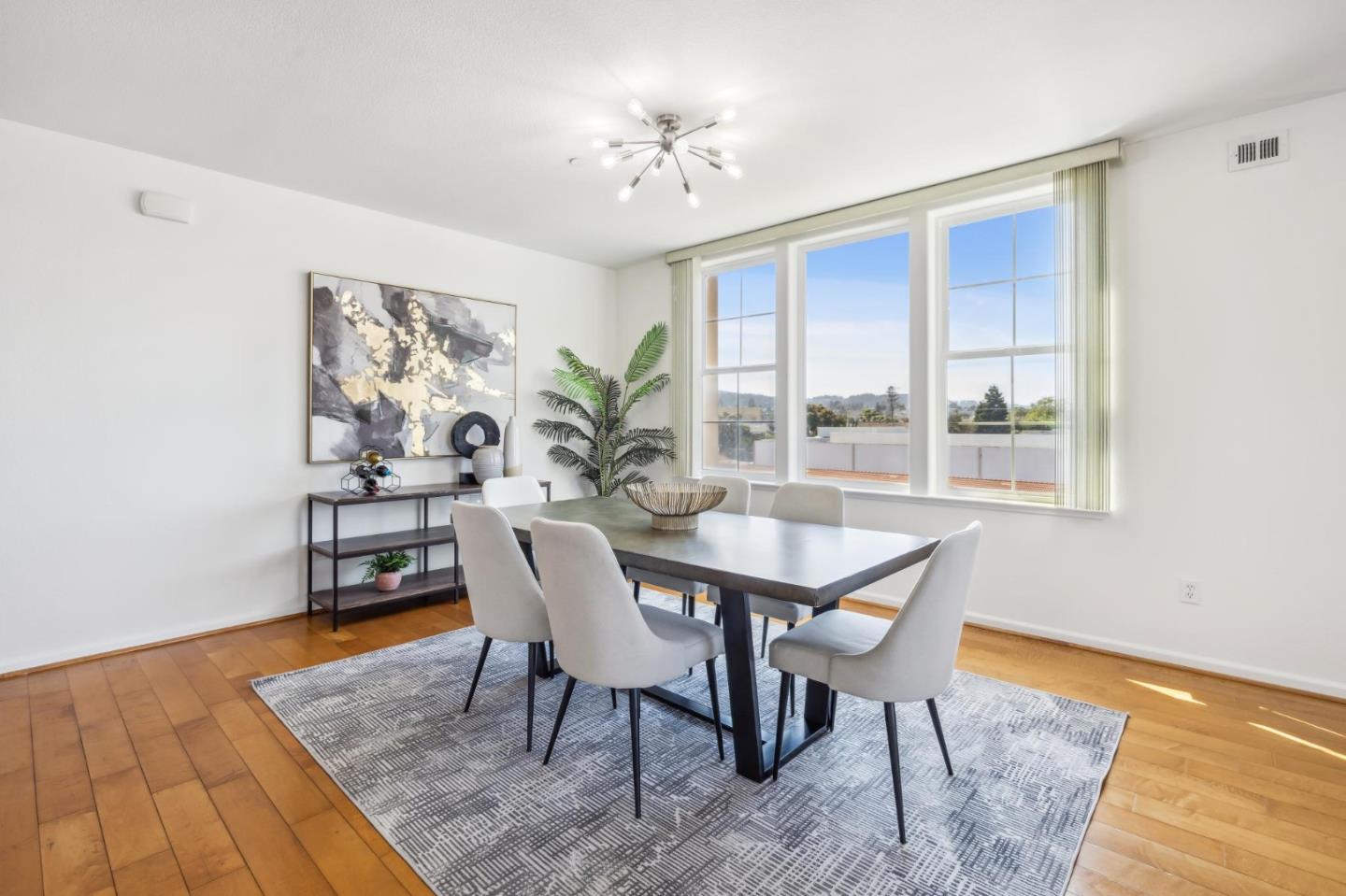 1388 Broadway 209