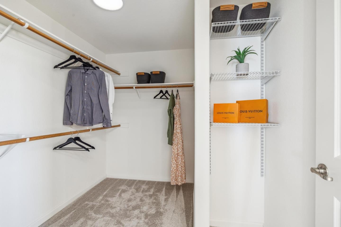 1388 Broadway 209