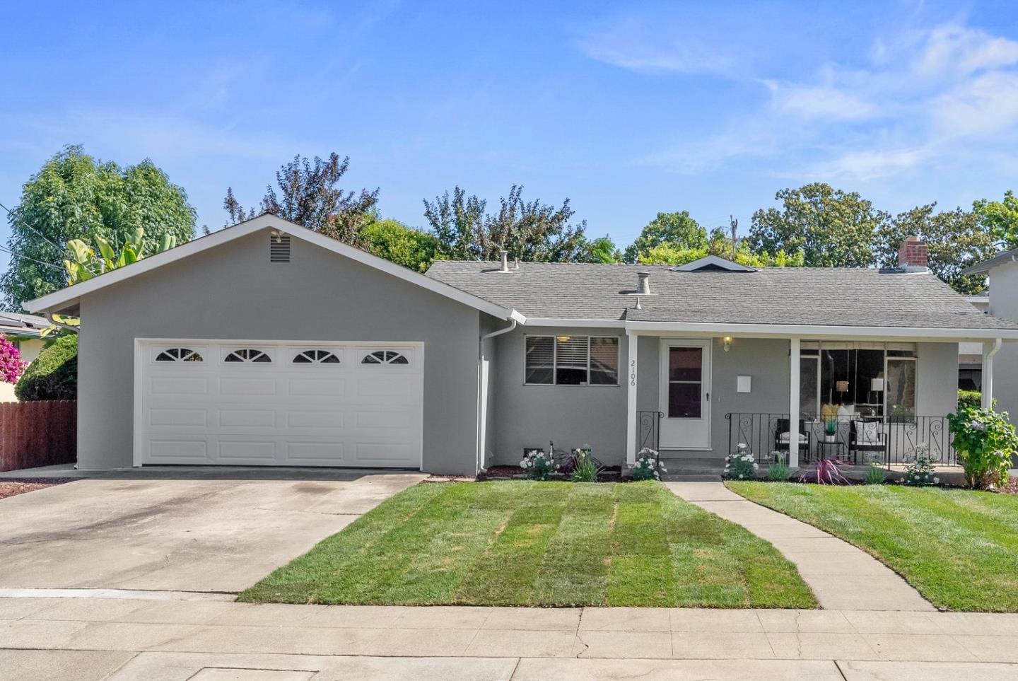2106 Randolph DR
