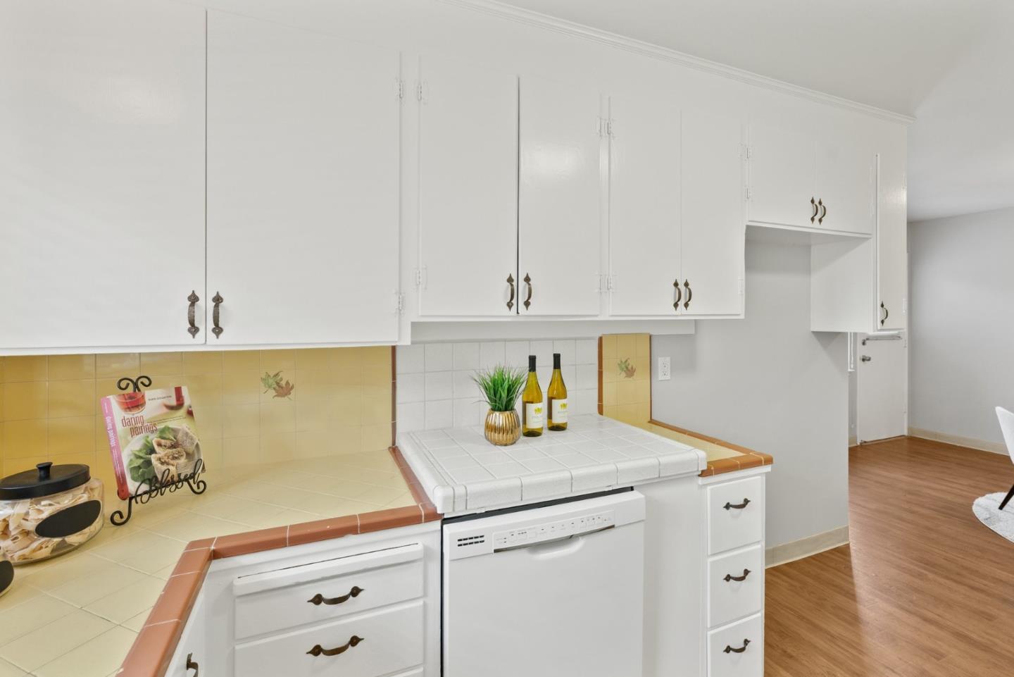 2106 Randolph DR