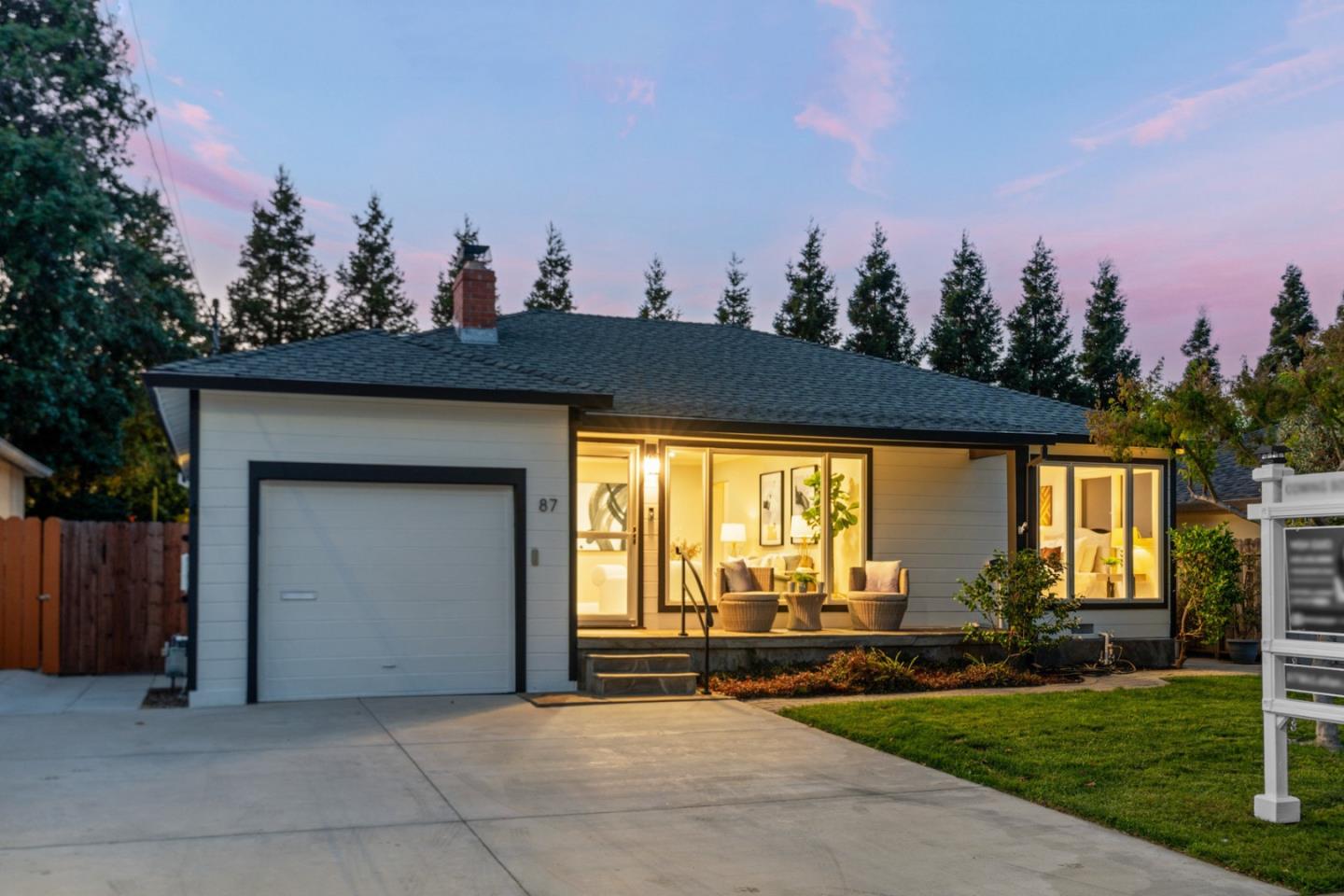 87 Mclellan AVE