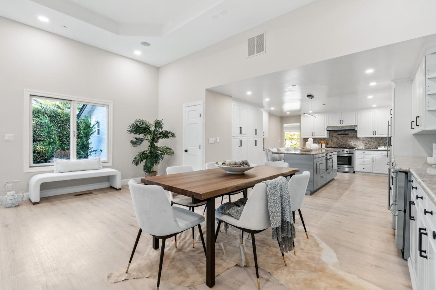 87 Mclellan AVE