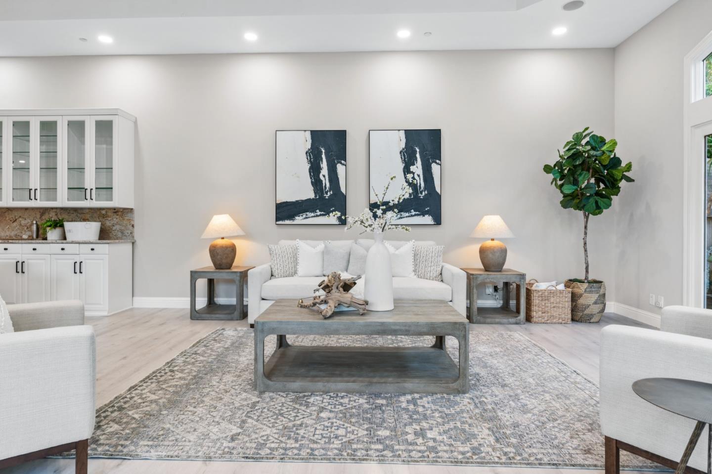 87 Mclellan AVE