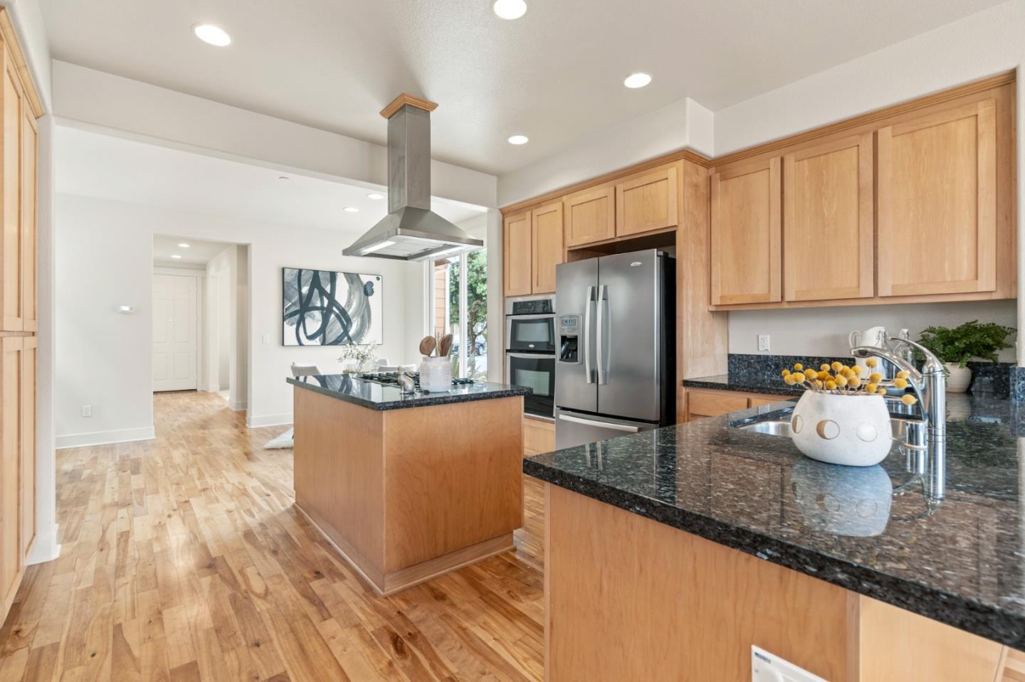 221 Bayberry CIR