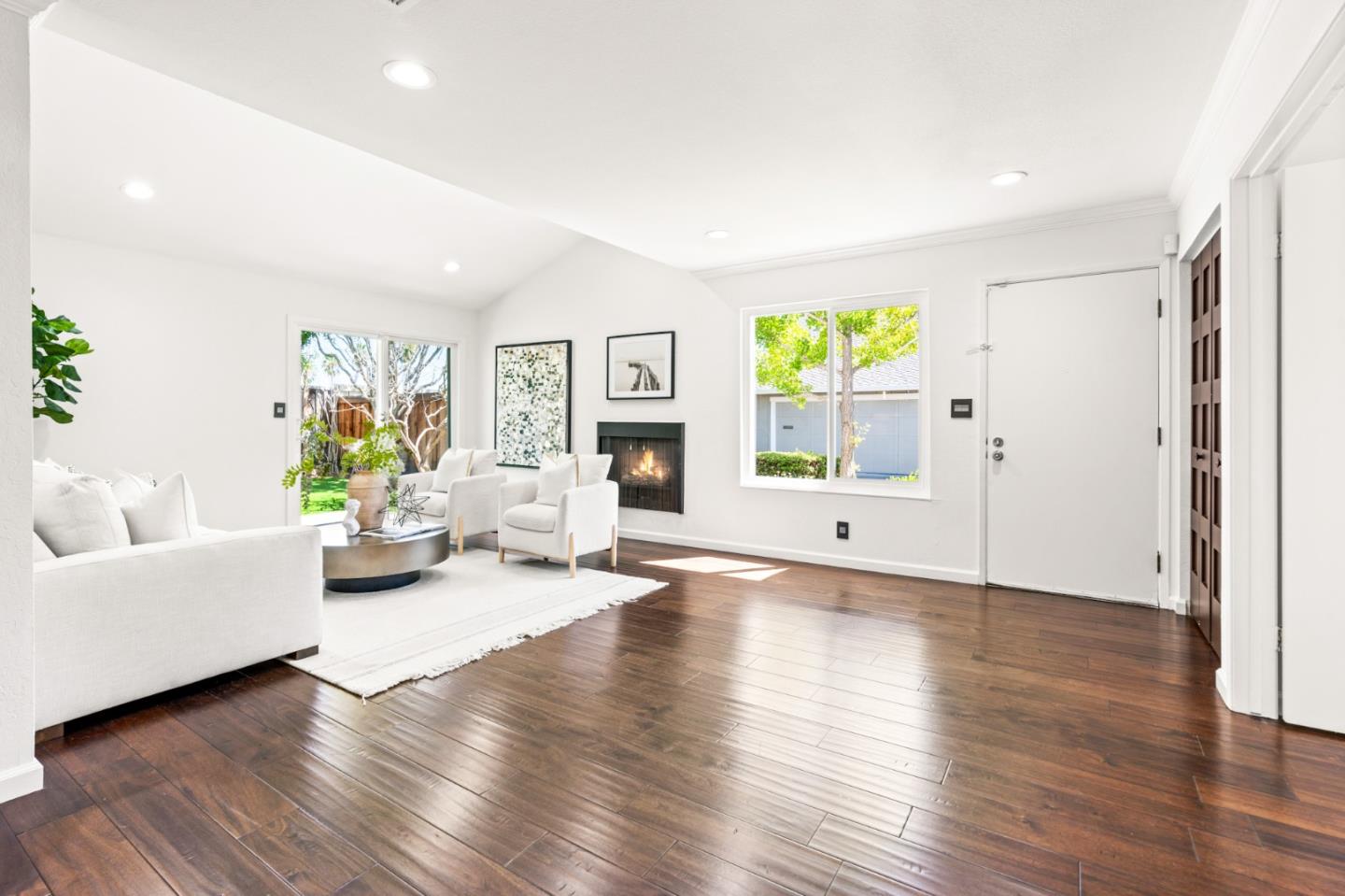 1115 Sprague LN