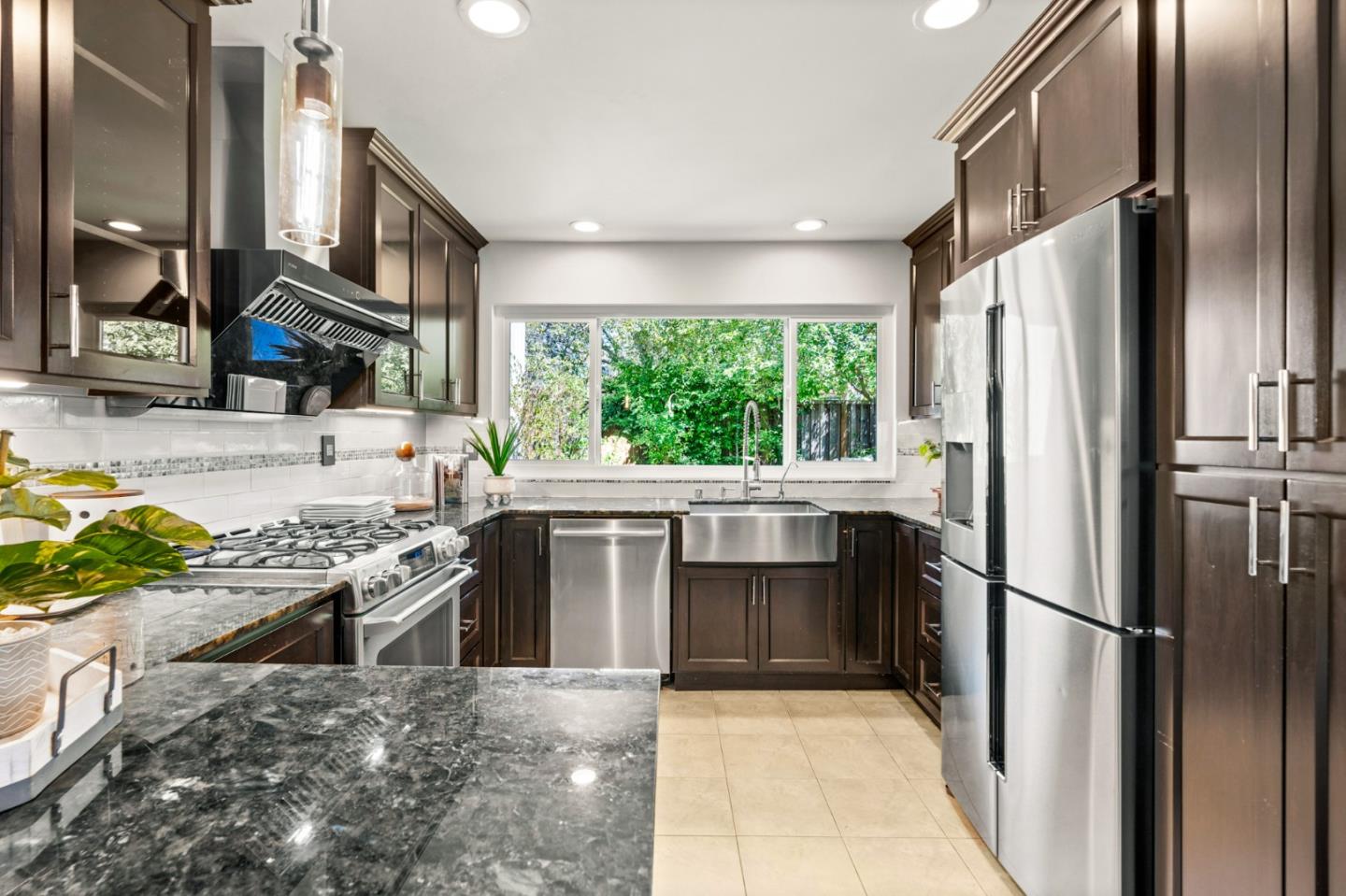 1115 Sprague LN