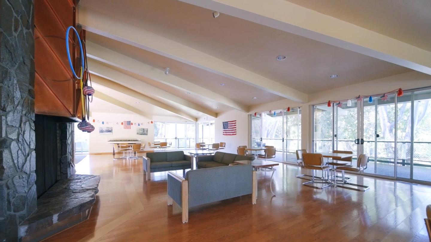 814 N Delaware ST 416