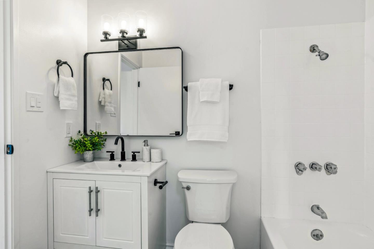 814 N Delaware ST 416