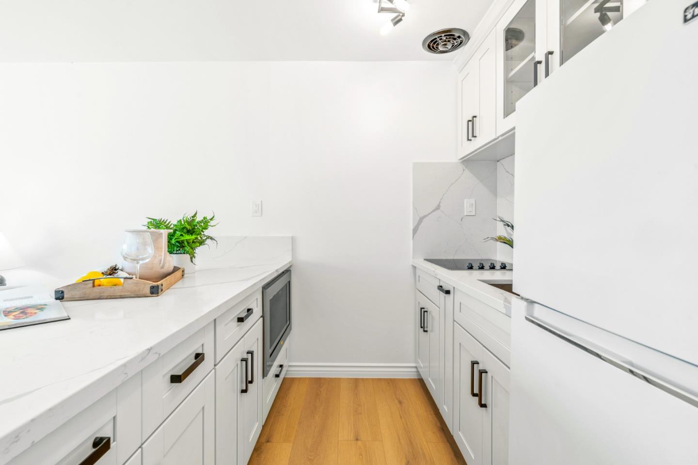 814 N Delaware ST 416