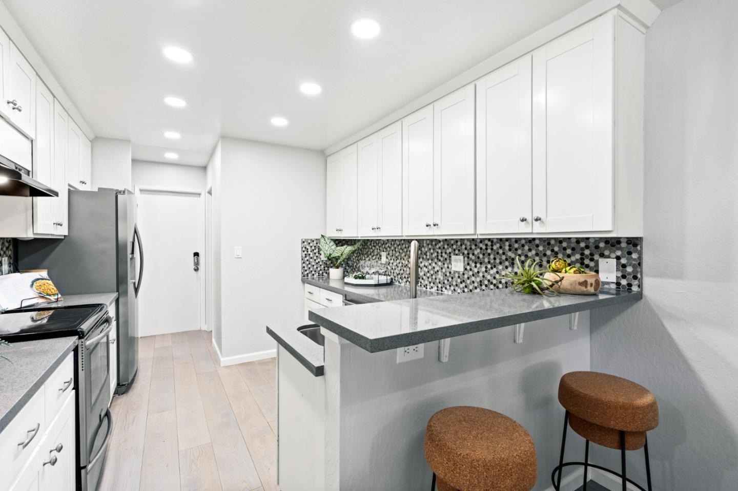 670 San Antonio RD 6