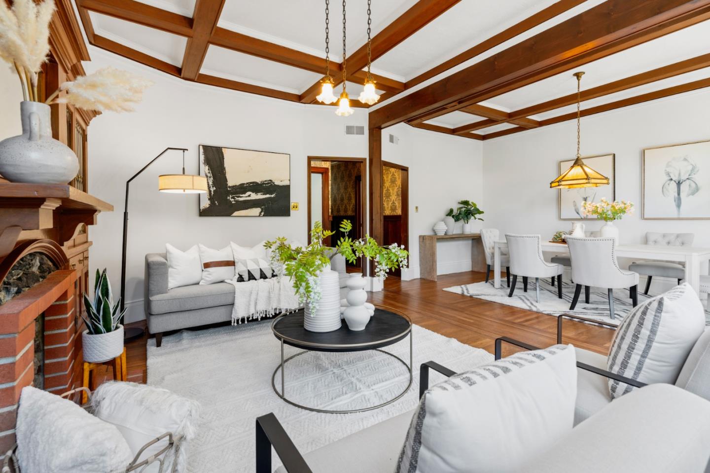 1129-1131 Broderick St