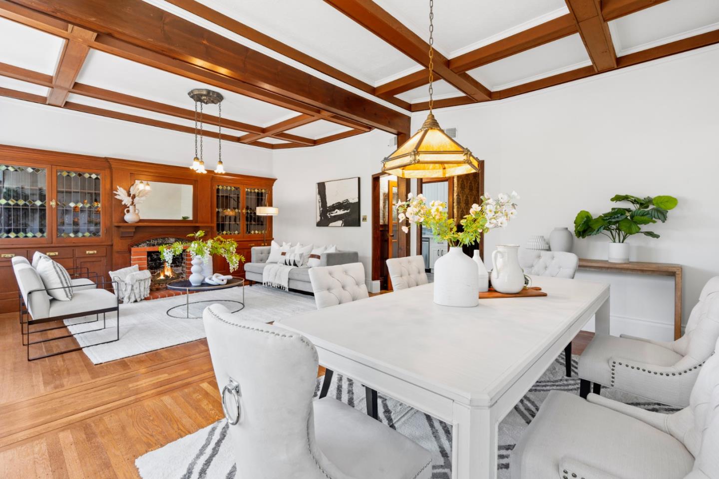 1129-1131 Broderick St