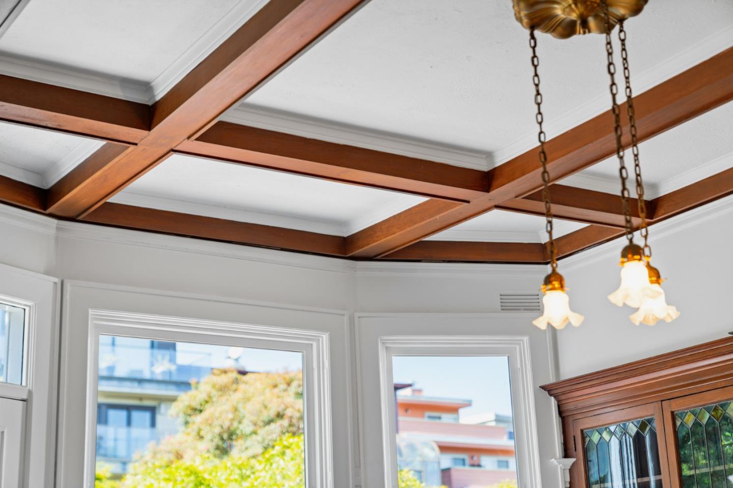 1129-1131 Broderick St