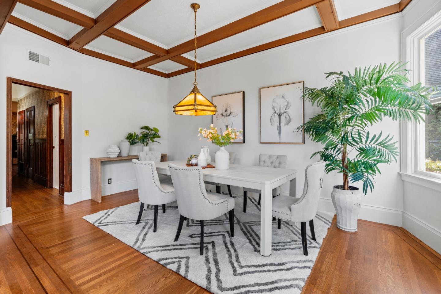 1129-1131 Broderick St