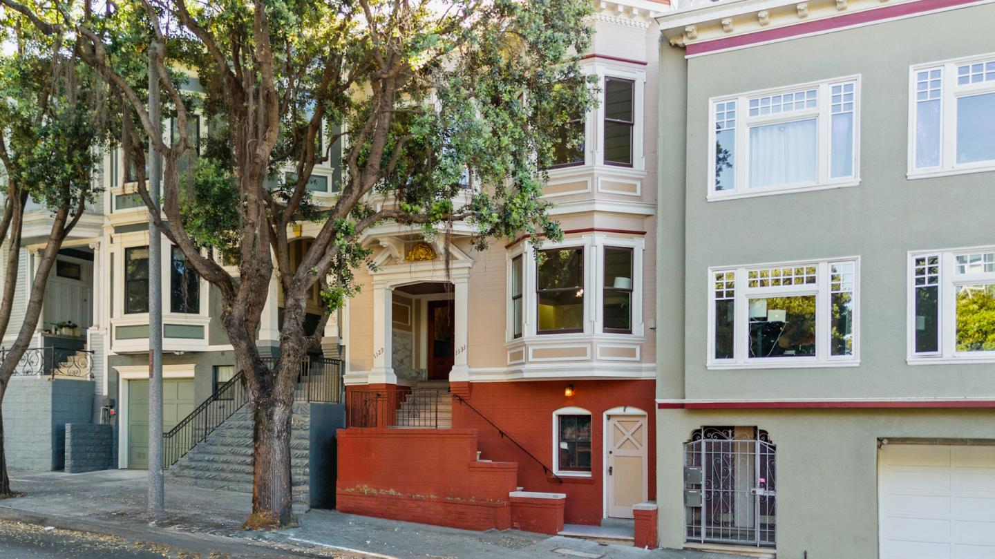 1129-1131 Broderick St