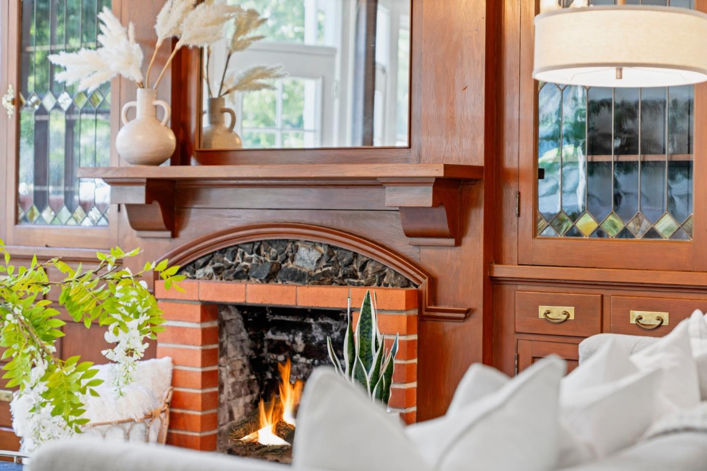 1129-1131 Broderick St