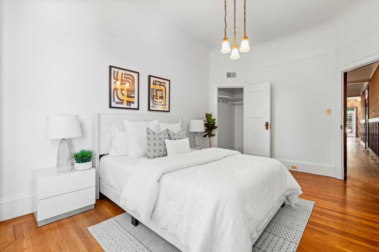 1129-1131 Broderick St