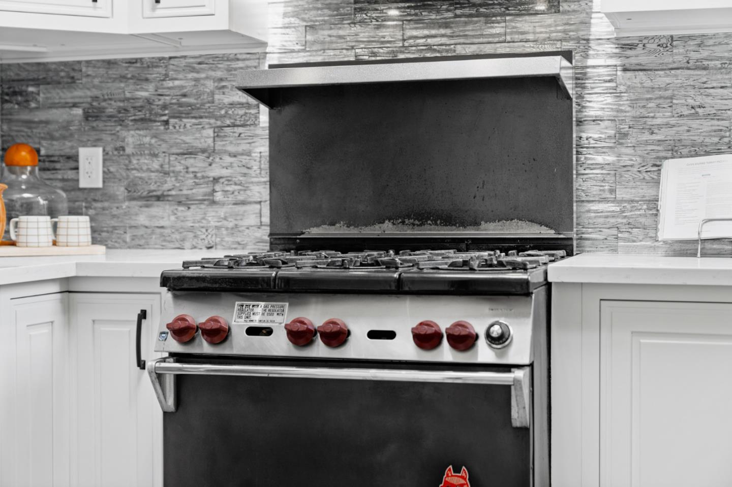 1129-1131 Broderick St