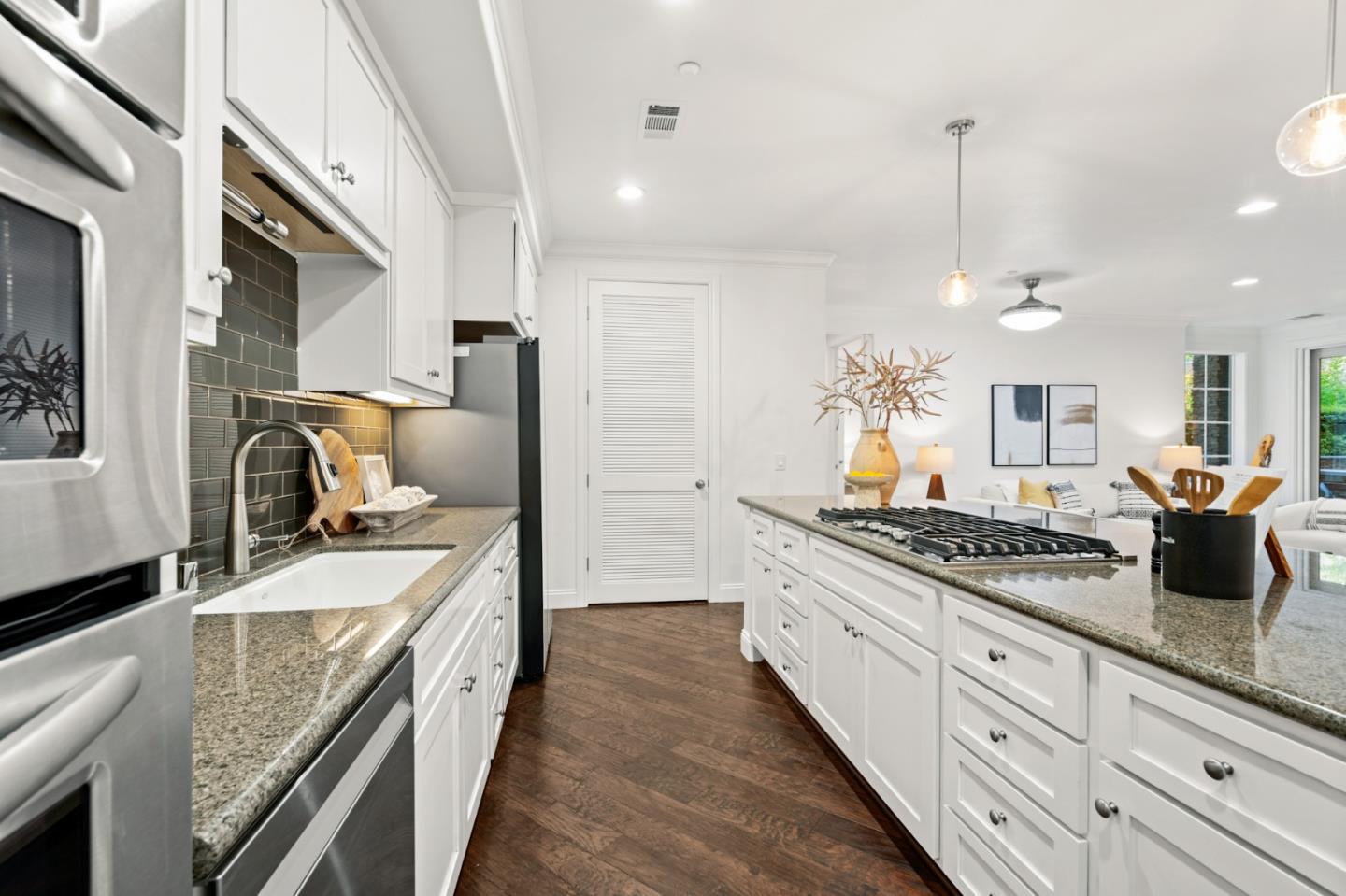 2881 Meridian Ave 113