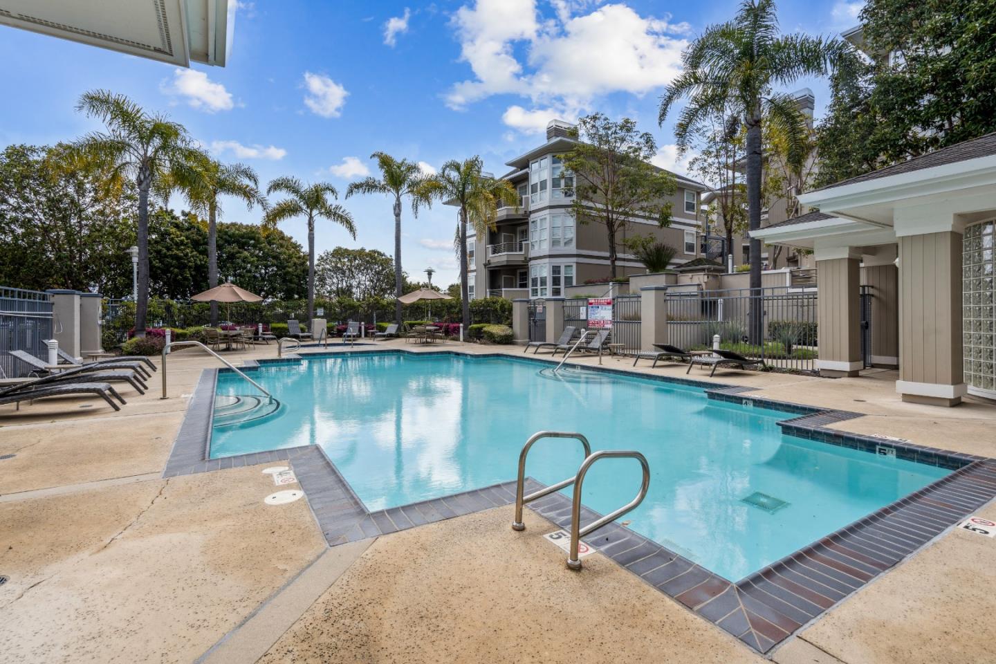 860 Meridian Bay Ln 231