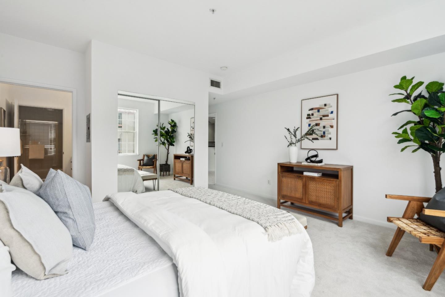 860 Meridian Bay Ln 231