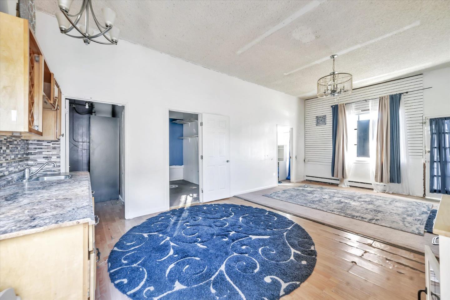 1401 Silver Ave