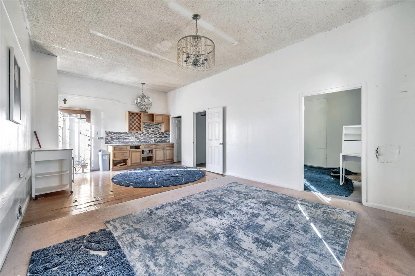 1401 Silver Ave
