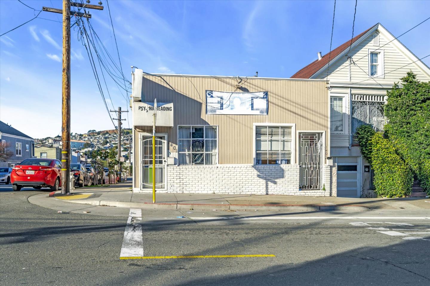 1401 Silver Ave