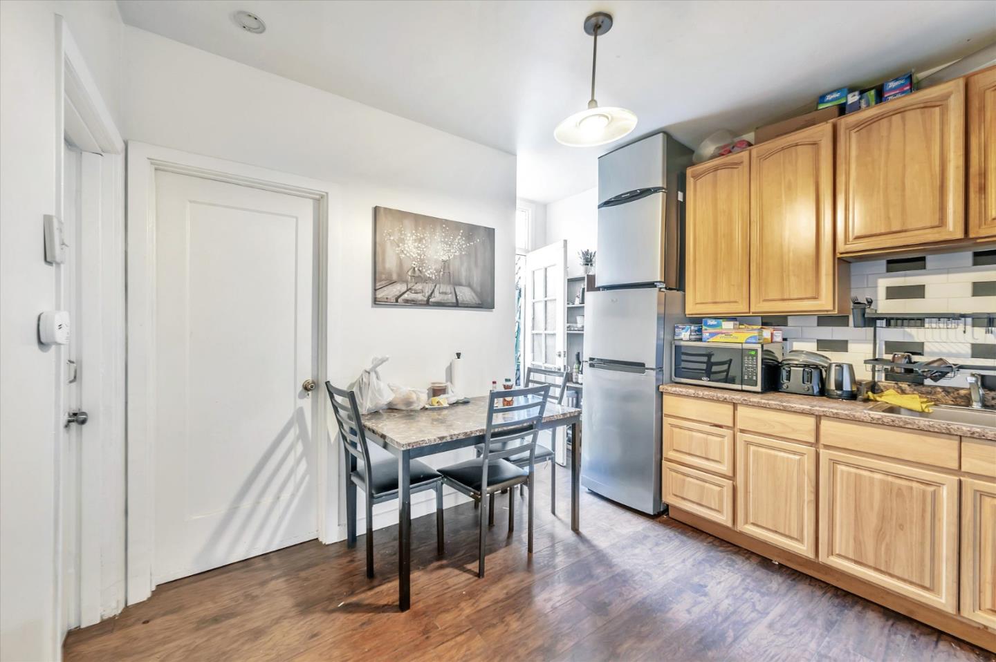 1401 Silver Ave