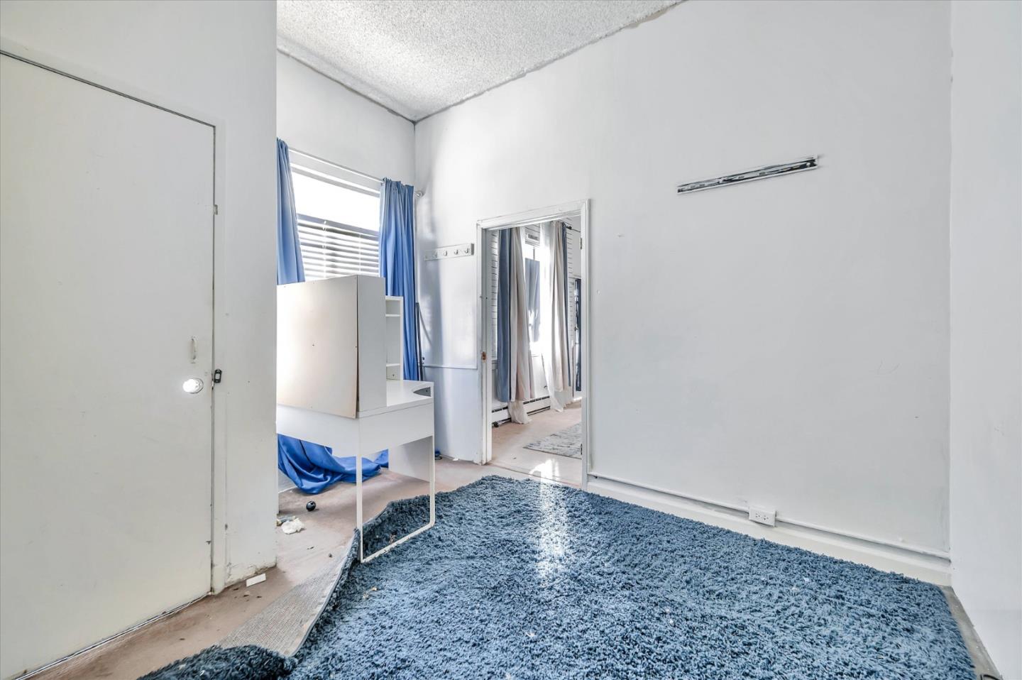 1401 Silver Ave