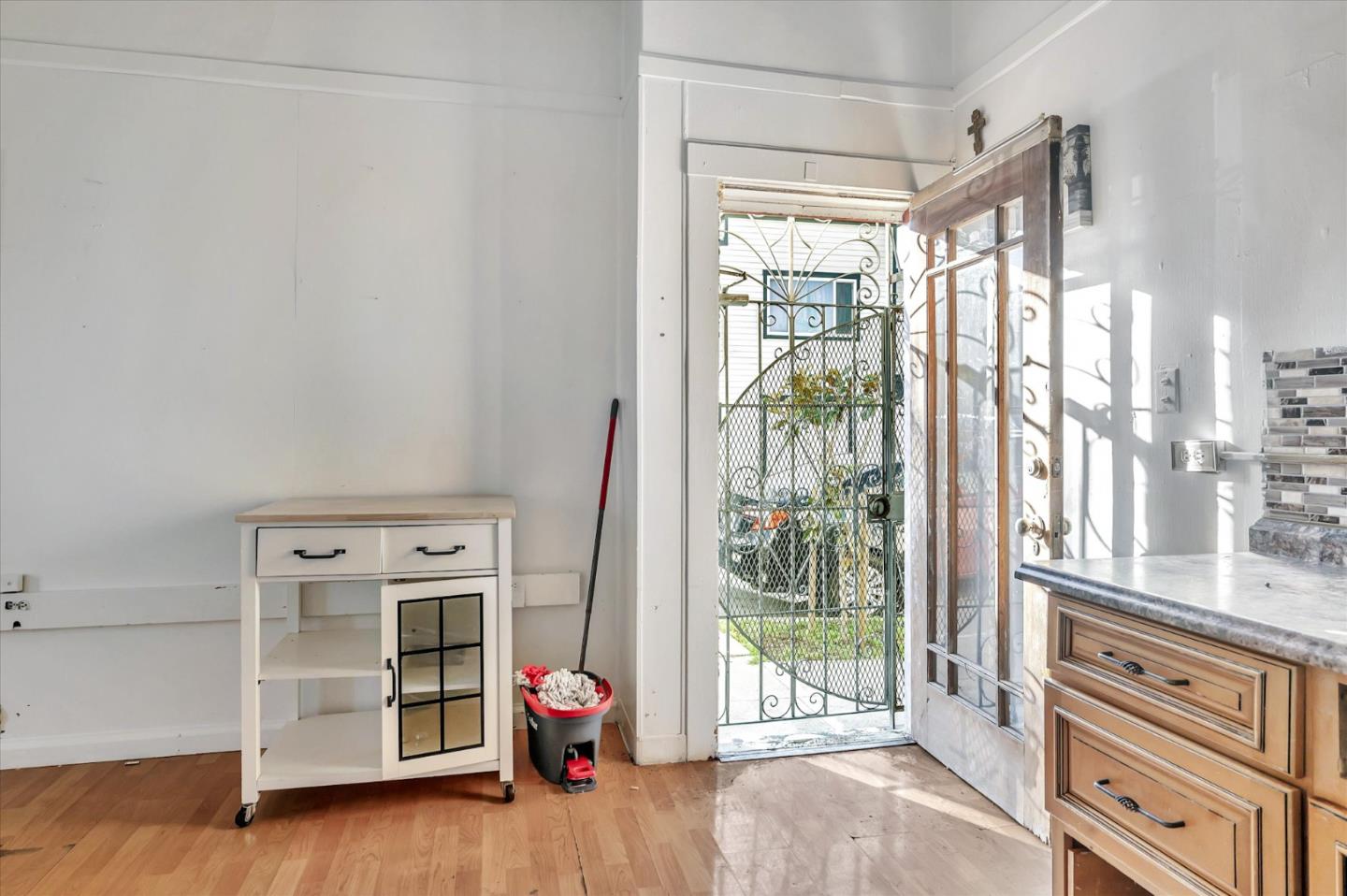 1401 Silver Ave