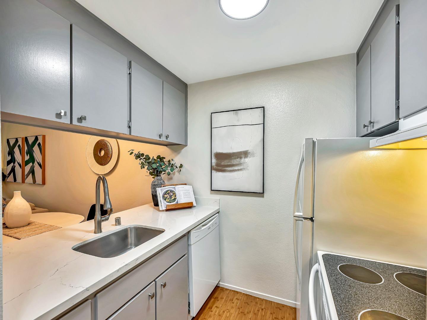 6209 Shelter Creek Ln