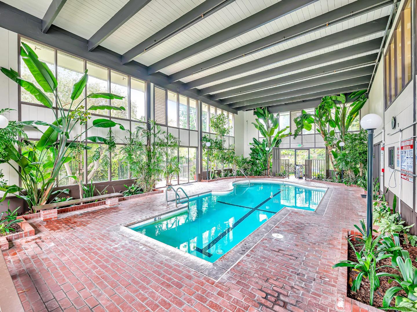 6209 Shelter Creek Ln