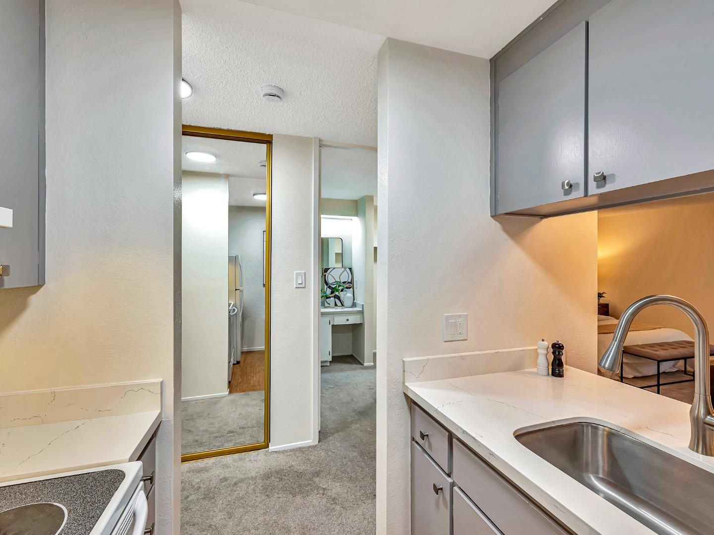 6209 Shelter Creek Ln