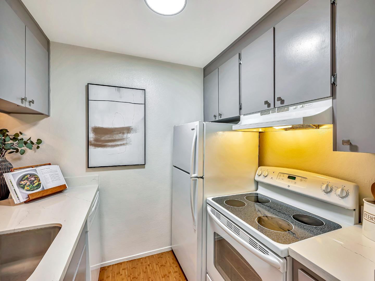 6209 Shelter Creek Ln