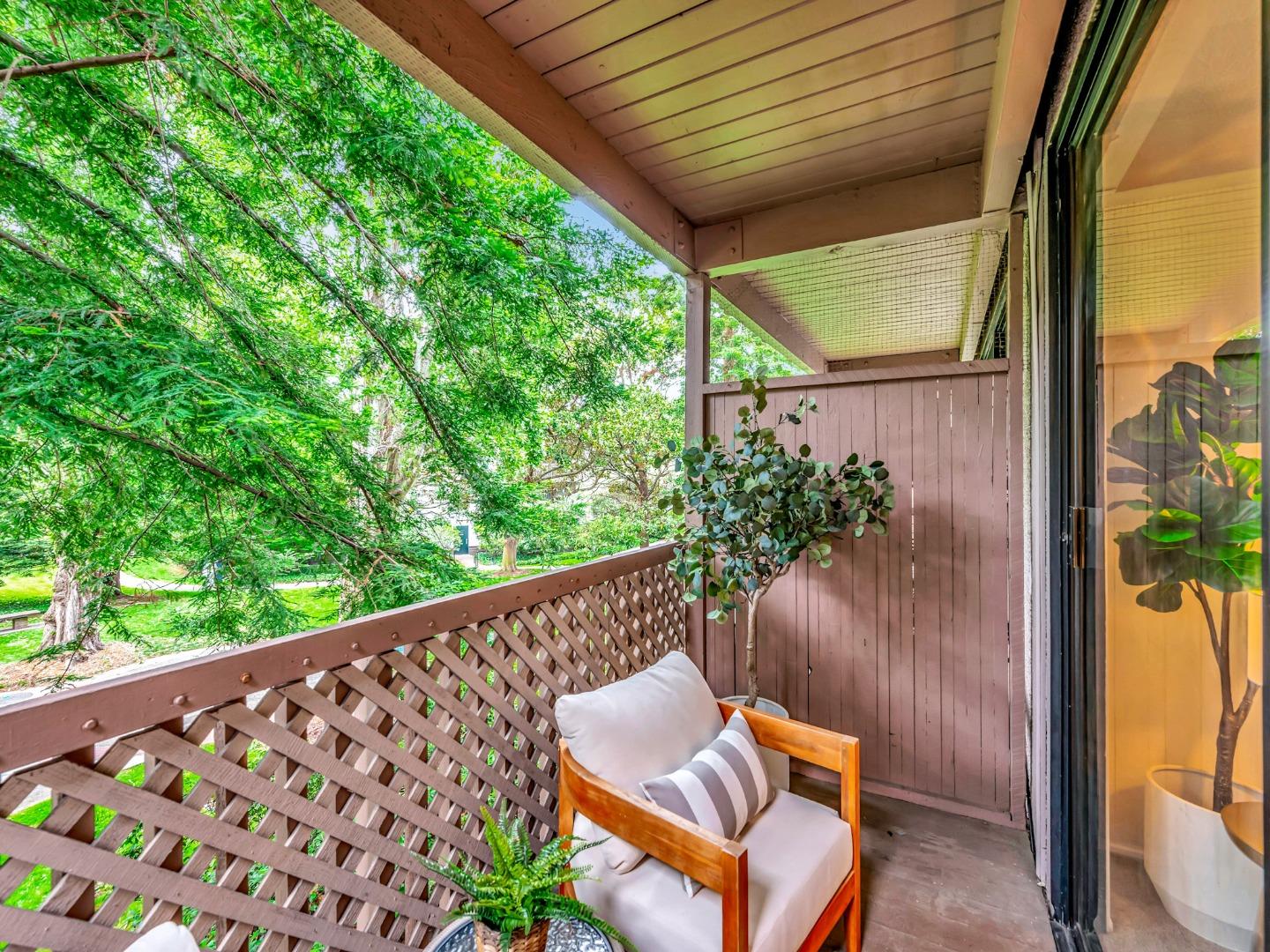 6209 Shelter Creek Ln