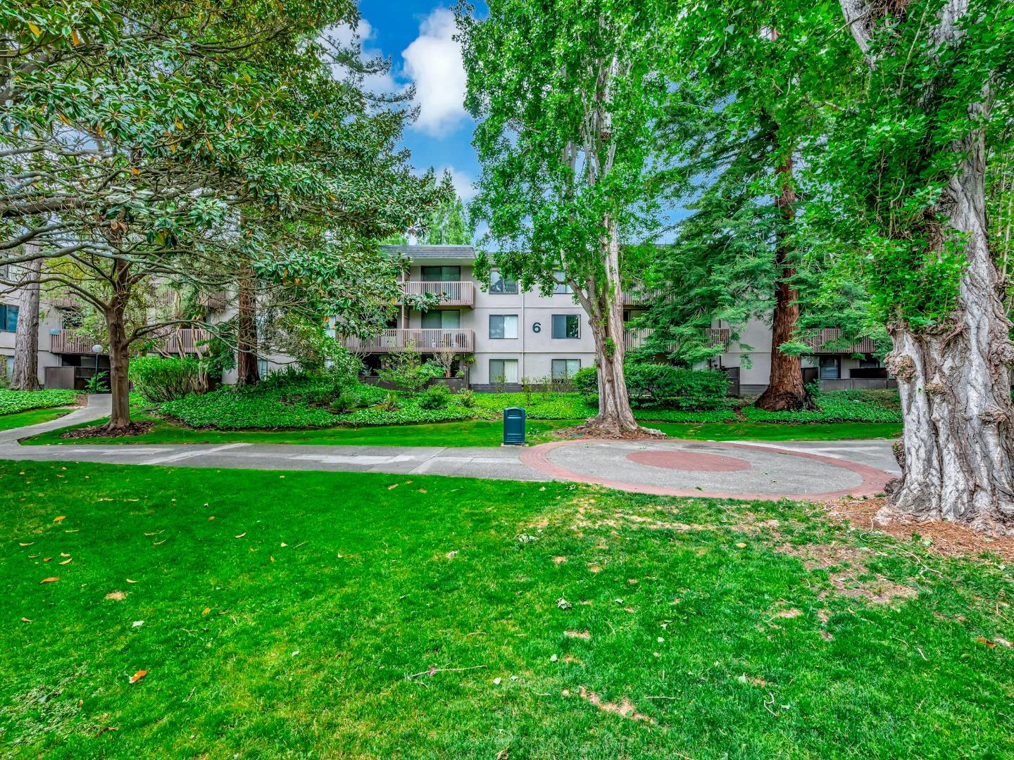 6209 Shelter Creek Ln