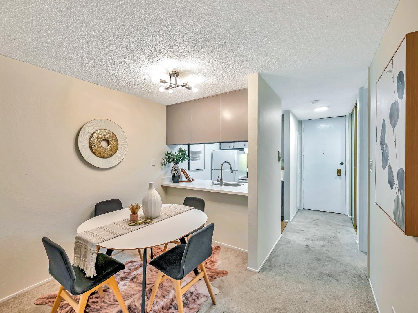 6209 Shelter Creek Ln